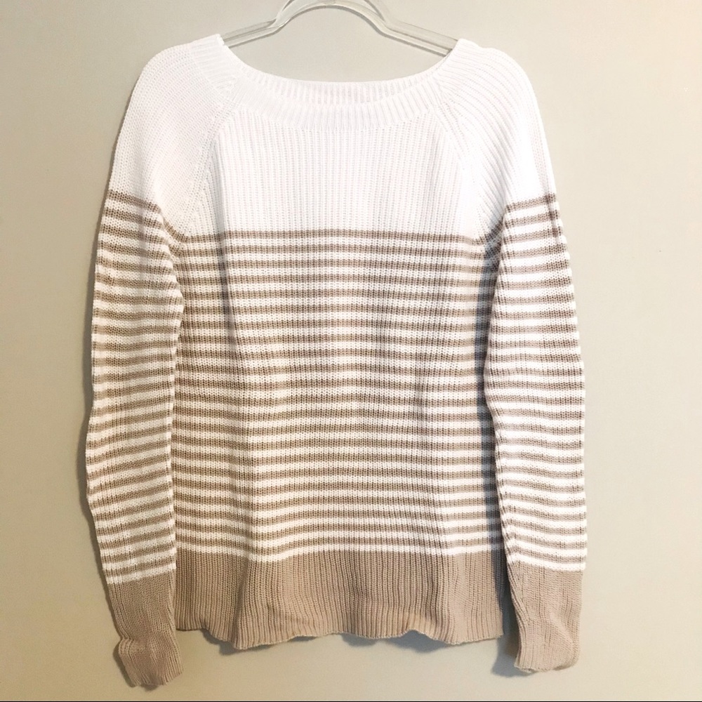 VINEYARD VINES | 19” pit to pit | LIKE NEW!!